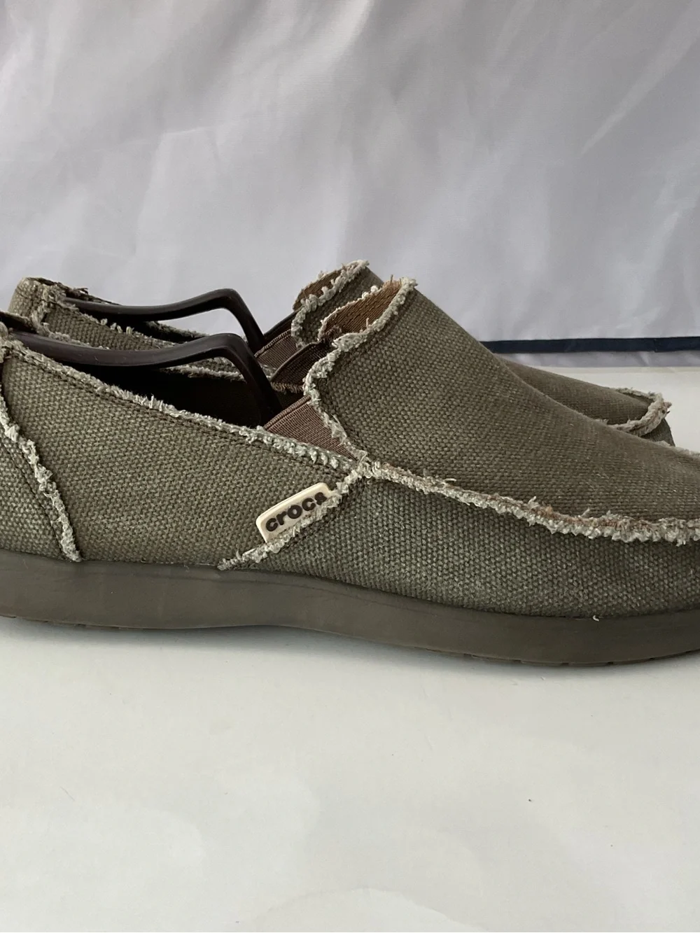 Crocs Original Santa Cruz Shoes Brown Khaki Canvas Slip On Loafers Men’s Size 10